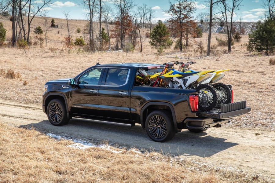  GMC Sierra Denali CarbonPro Edition Crew Cab 2019 года  (фото 15 из 25)